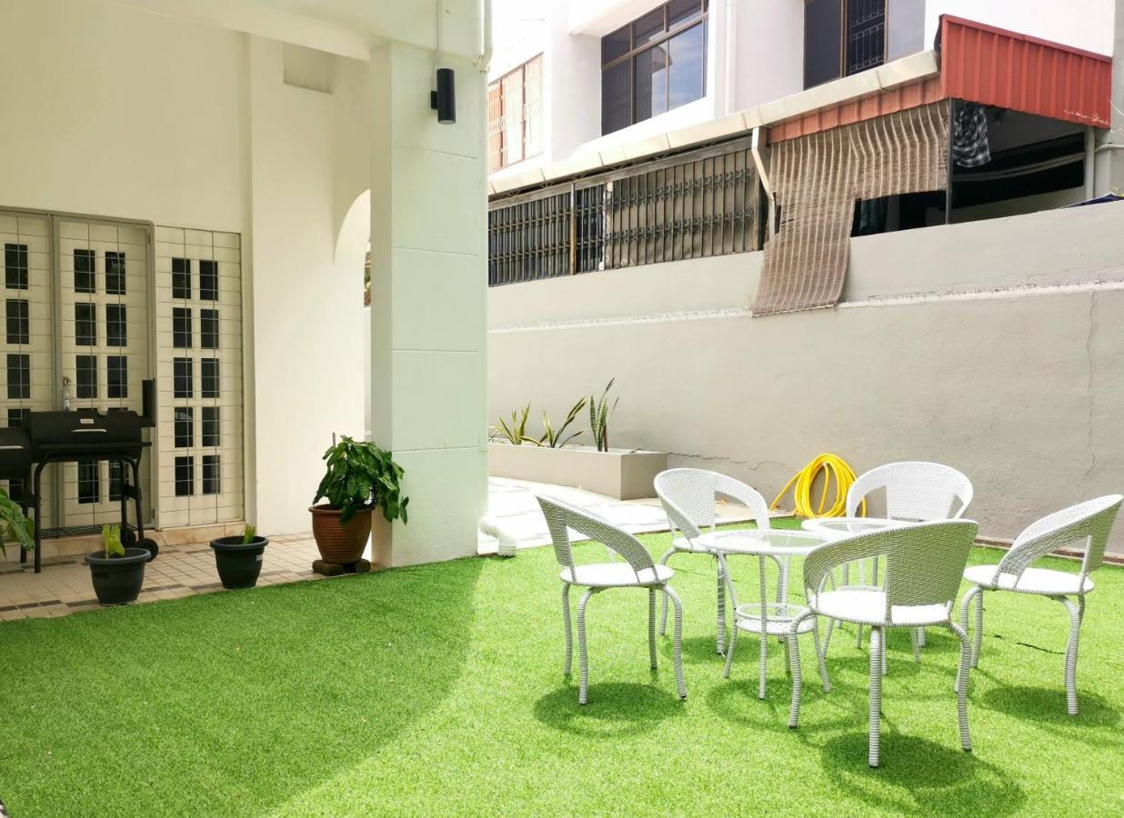 527 Beachhouse L 5 Bedroom With Swimming Pool - 3Min Walk To The Beach Tanjung Bungah  Exteriér fotografie
