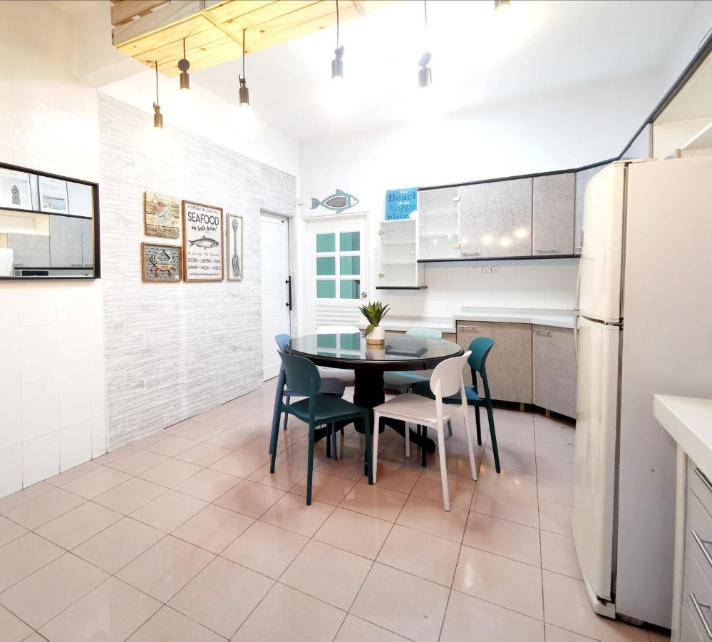527 Beachhouse L 5 Bedroom With Swimming Pool - 3Min Walk To The Beach Tanjung Bungah  Exteriér fotografie