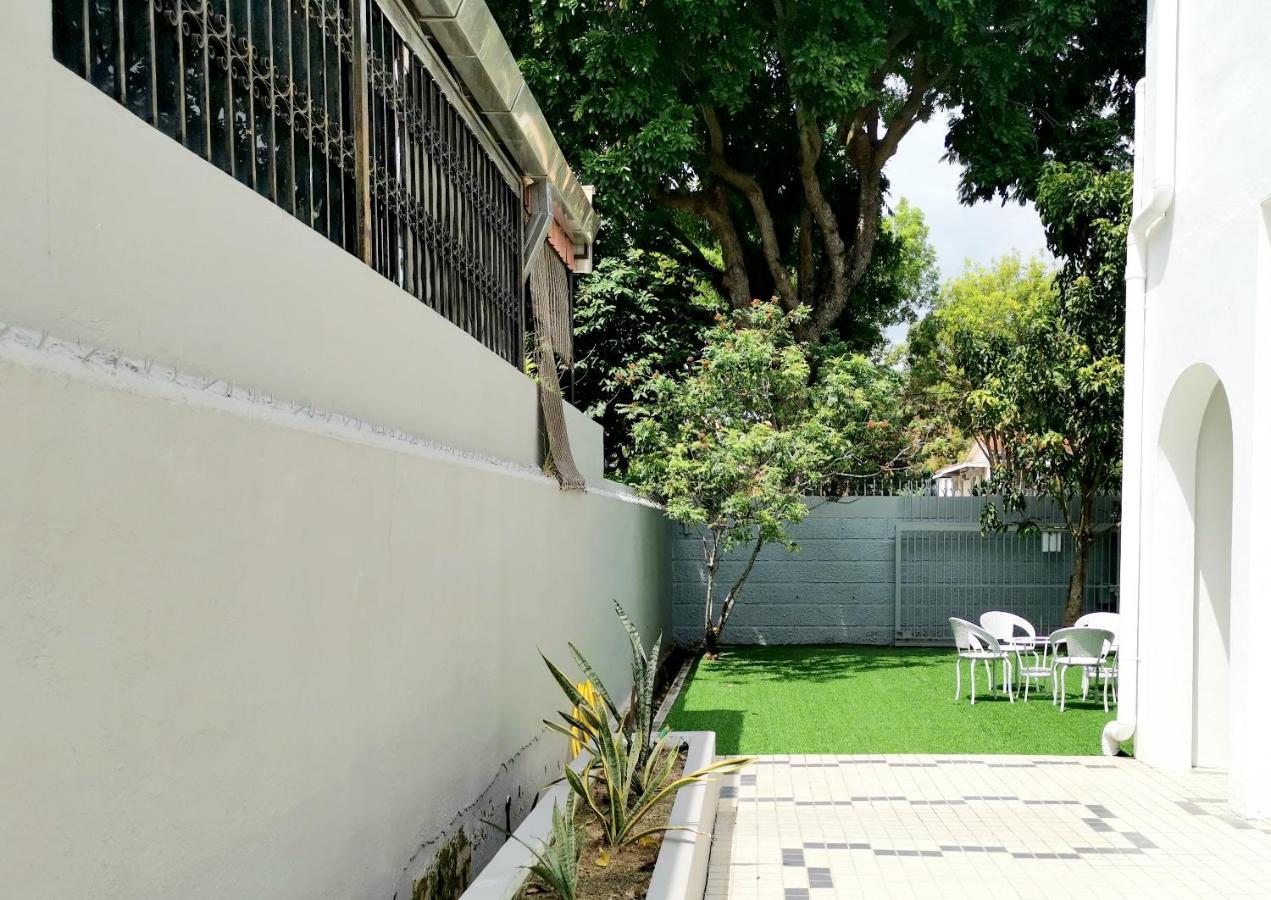 527 Beachhouse L 5 Bedroom With Swimming Pool - 3Min Walk To The Beach Tanjung Bungah  Exteriér fotografie