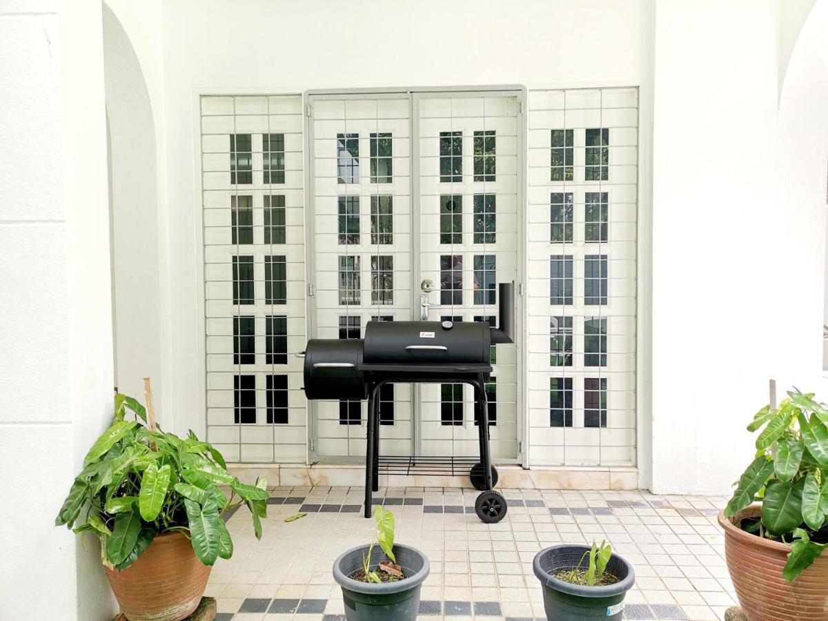 527 Beachhouse L 5 Bedroom With Swimming Pool - 3Min Walk To The Beach Tanjung Bungah  Exteriér fotografie