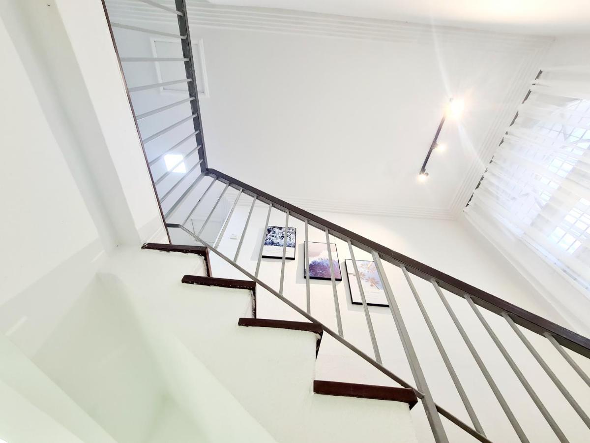 527 Beachhouse L 5 Bedroom With Swimming Pool - 3Min Walk To The Beach Tanjung Bungah  Exteriér fotografie